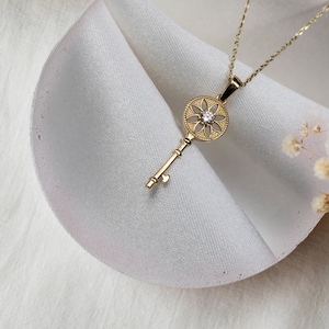 14K Gold Key Pendant Necklace: Elegant Minimalist Jewelry