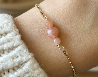 Pulsera Moonstone - Acero inoxidable chapado en oro, elija blanco o rosa - Regalo elegante para ella, perfecto para el Día de la Madre