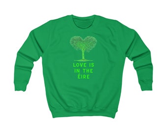 L'amour est dans l'arbre Éire, pull vert pour enfants, col rond en coton, cadeau pour les amoureux de la nature, cadeau de la Saint-Patrick