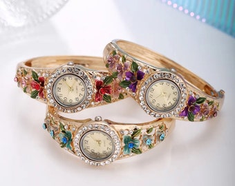 Luxus-Design-Armbanduhr, neue Damen-Armbanduhr, modisch, kleines Zifferblatt mit Diamant-Wasser-Diamant-Legierung, Quarz-Armbanduhr