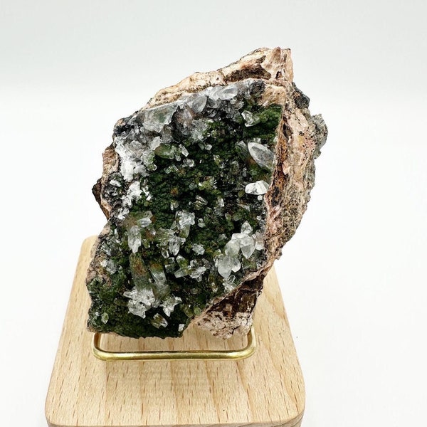 Epidote with Quartz from Imilichil - Draa Tafilalet , Morocco 8x5x3 cm rare Mineral Specimen, Energy Crystal, Decor home, Gifts Crystals