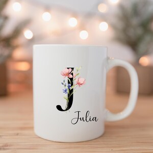 Taza personalizada con letra y nombre, regalo de taza, taza de café para novia, colega, regalo de cumpleaños para mamá, regalo del Día de la Madre