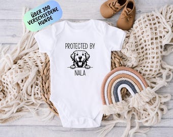 Beschermd door Dog Body, gepersonaliseerd babycadeau, gepersonaliseerde babyromper met honden, babyshowercadeau, babyromper voor huisdieren