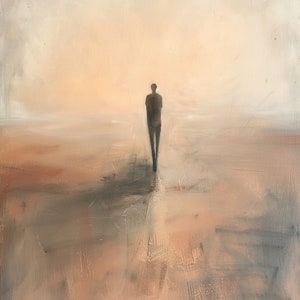 Peut inclure: Peinture abstraite représentant une silhouette solitaire marchant dans un paysage aux tons sourds. L'œuvre utilise une palette de bruns doux, de gris et d'un ciel pêche chaud. La silhouette de la figure est sombre sur le fond clair.