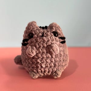 Crochet pusheen