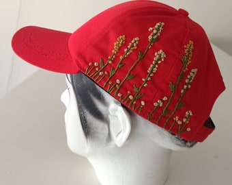 Einfache Stickerei Hut für Frau, rote Sommerkappe, Baseballmütze mit gebogenem Rand, gestickte Baseballmütze, mit Blume gestickte Hutgeschenk für Frauen