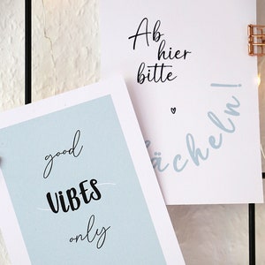 Good Vibes Only | Ab hier bitte lächeln! Postkarten 2er Set | PERSONALISIERBAR! 5 verschiedene Farben | DIN A6 (10,5x14,8cm)
