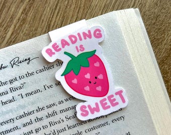 Marcapáginas magnético de fresa con diseño de libros