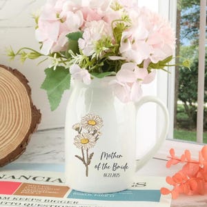 Personalized Wedding Mother Of The Bride Vase, Mother Of The Bride Ceramic Vase, Birth Month Flower Vase, Mother&#39;s Day Gift For Mom