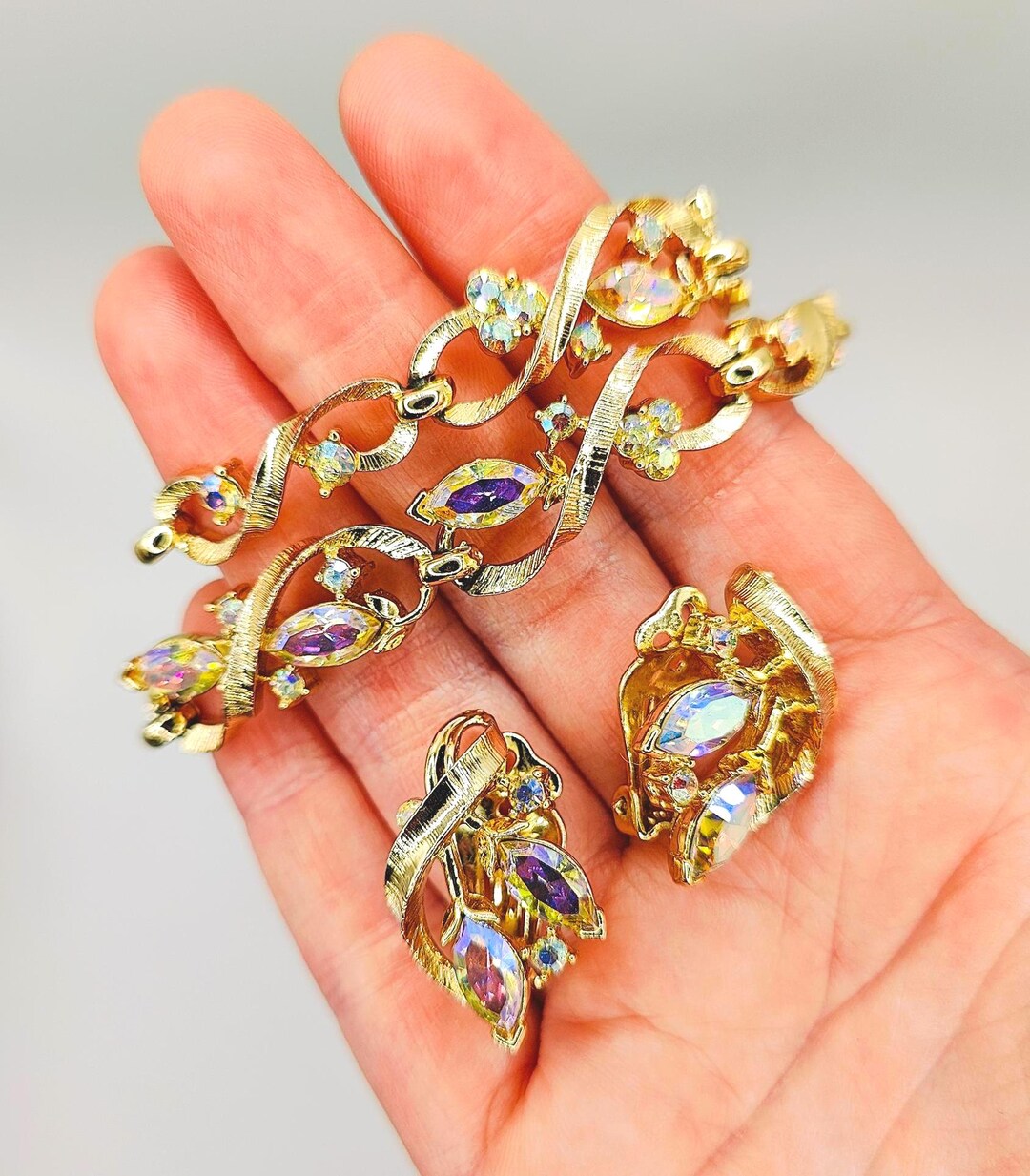 Parure Vintage Broche Et Clips D'oreille Des Années 50-60 De Lisner, Style Schiaparelli USA - Plaqué Or Jaune