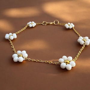 Gold & White Handmade Beaded Bracelet | Golden bracelet | Floral | Gift for her