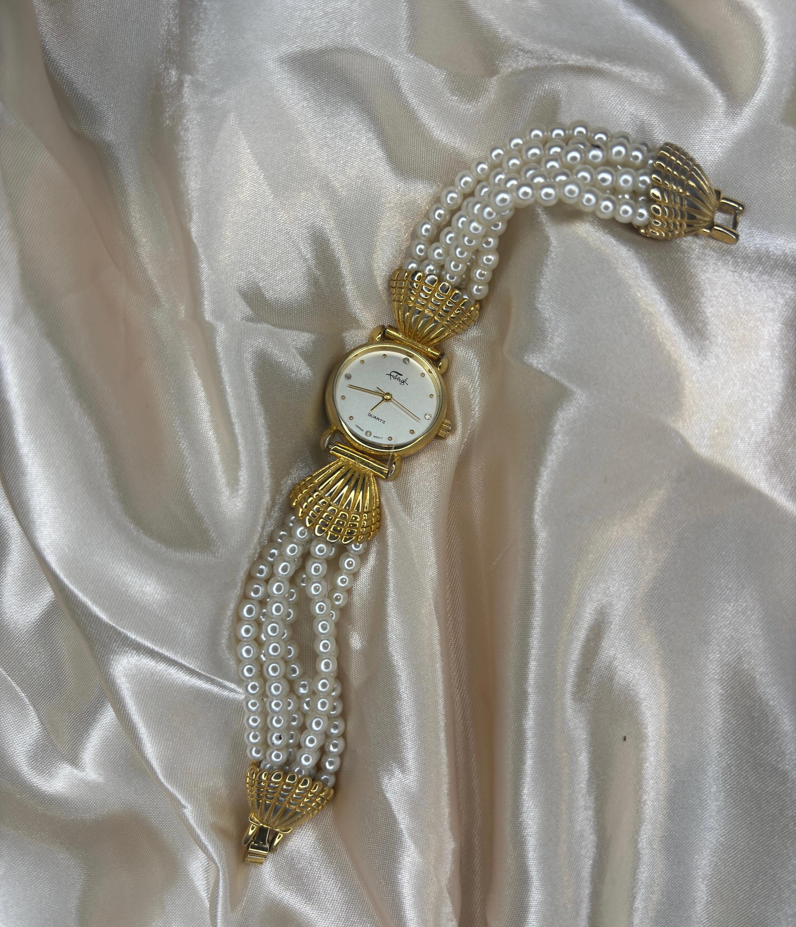 Vintage Faberge Faux Pearl Women display picture 1