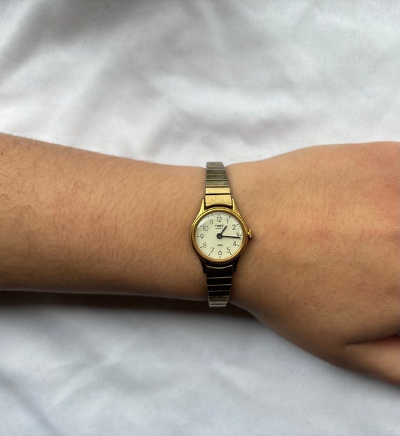 Vintage Timex Quartz Women’s Watch - image 2