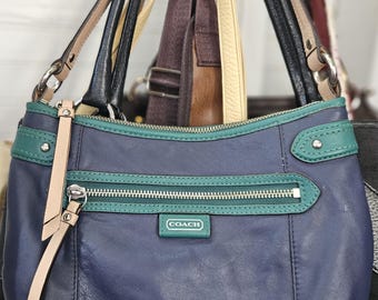 Vintage Coach Handbag: Large Gold Trim Purse #F16502 - Etsy