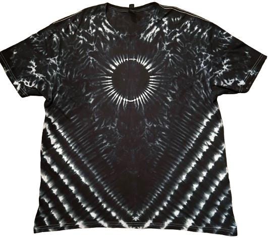 Trippy Black and White Shirt - Etsy