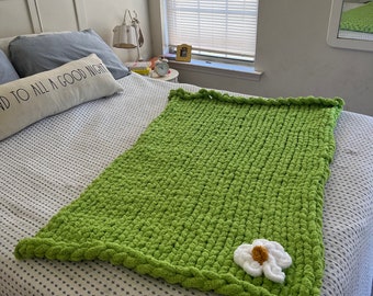 Fields of Green Chunky Knit Blanket