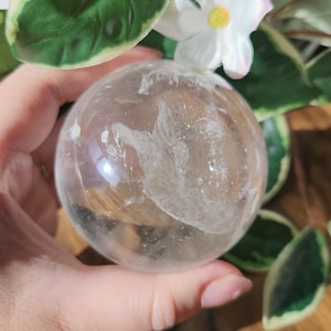 High quality lemurian clear quartz sphere with rainbows and inclusions, from the Tocantins mine in Brazil, authentic lemurian 146L  67.1mm