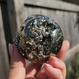 High quality druzy pyrite sphere from Peru  75R