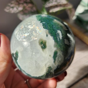 Rare natural moss agate sphere with calcite and beautiful rainbows on the calcite, 66.8mm C2