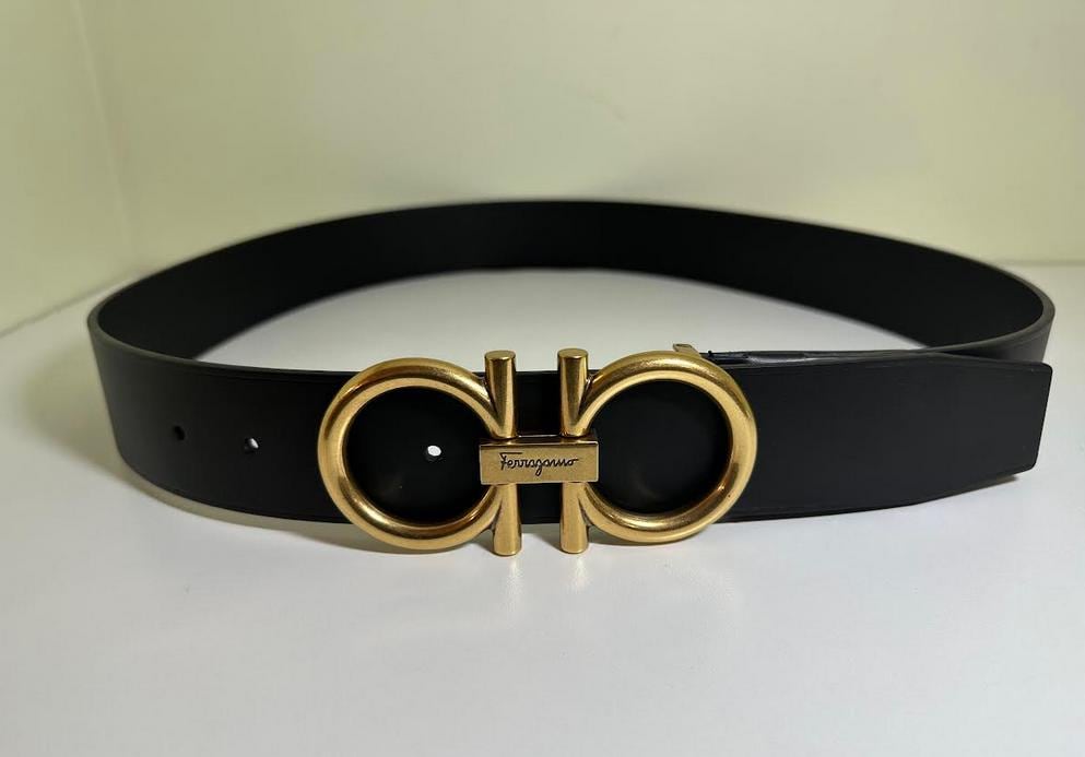 Salvatore Ferragamo Black Leather Belt with Gold Buckle Medium New Without Tags FERRAGAMO Gancio Slim Leather Belt | Saks Fifth Avenue main image 2