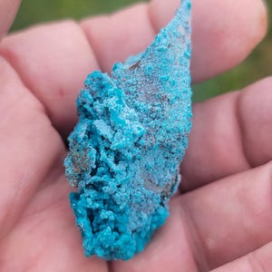 Botryoidal Chrysocolla on Quartz, Tentadora mine, Peru