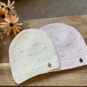 Newborn beanie knitting pattern - Download PDF- A baby essential hat in many sizes