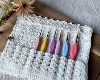 Hook Case Crochet Pattern - English & Dutch PDF Download for DIY Hook Organizer, unique crochet gift for Mother's Day
