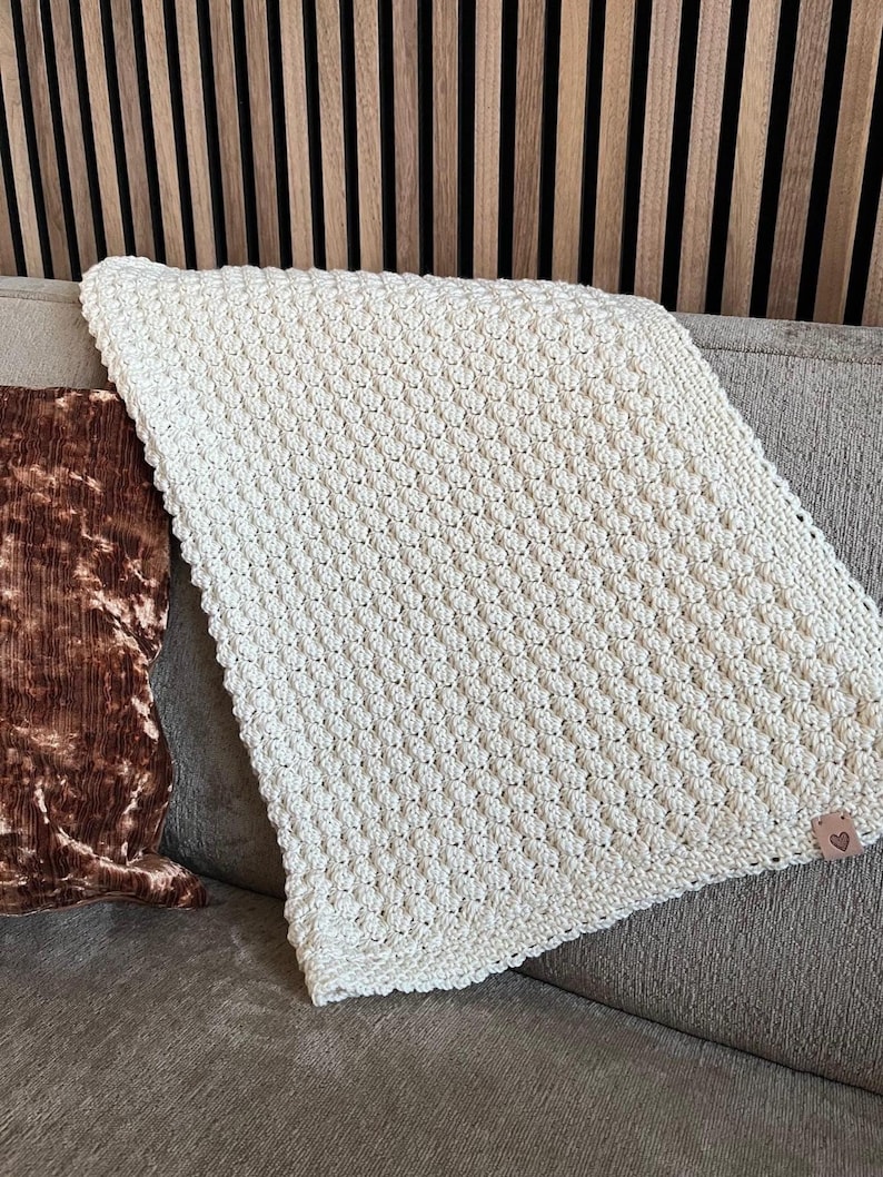crochet baby blanket pattern color crème in beautiful stitch