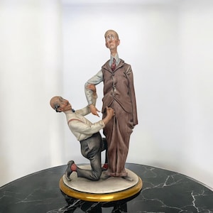 Vintage Capodimonte Giuseppe Cappé Porzellan "The Tailor" Skulptur - Markierte und signierte Figur c1960er Jahre | Italienisch | Italien | Sammlerstück