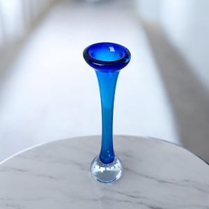 Vintage Aseda Glasbruk of Sweden Blue Art Glass Bone Vase with Bubble Base - c1960s | Bo Borgstrom | Vases | Scandinavian | Bud | Swedish
