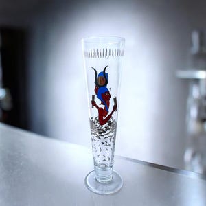 Vintage Ritzenhoff Collectible German beer glass with Egyptian design by Oscar Tusquets Blanca - 1996 | Lager | Drink | Bar | Mancave |