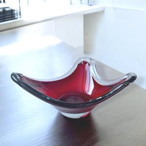 Ciotola per caramelle/frutta in vetro soffiato rosso e trasparente di Murano vintage, anni &#39;70 circa / Vetro artistico italiano / Ciondolo / Dolce /
