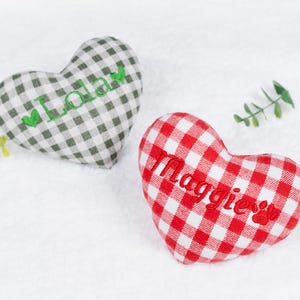 Custom Heart Dog Toy Embroidered Name Personalized Dog Sweethearts Toy with Squeaker New Puppy Gifts Valentines&#39; Day Dog Toy Gifts for Pet
