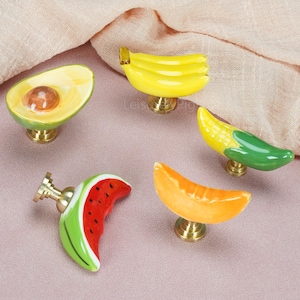Bunte Keramik-Schrankknöpfe, Schubladengriffe für Obst im Kinderzimmer, Kommodengriffe mit Messingsockel, Möbelbeschläge