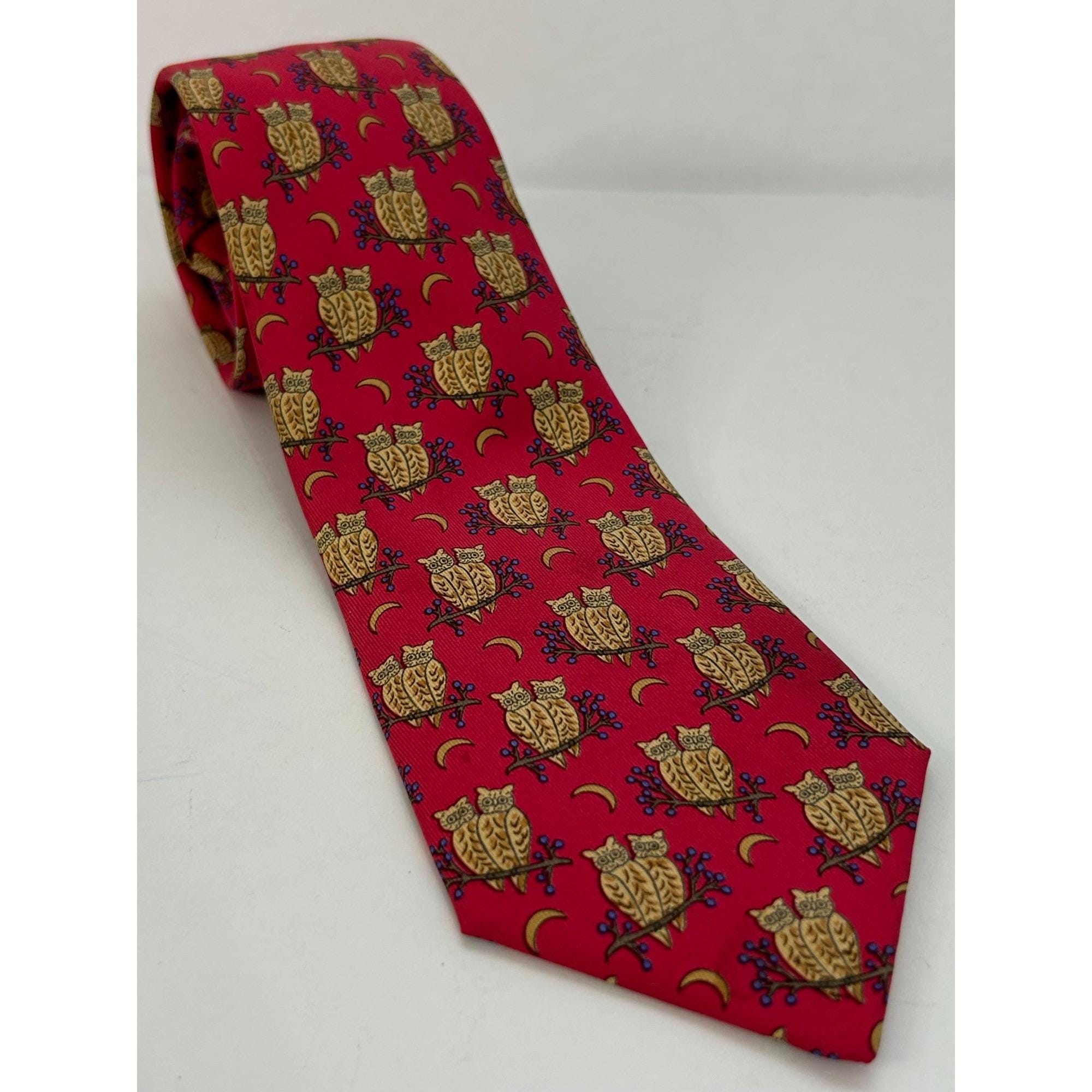 Hermes Paris Vintage Magenta Red Men's Tie Owl & Moon Pattern France 7275 MA