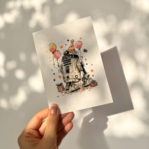 Puede incluir: Un juego de tres tazas de cer&aacute;mica con un acabado mate moteado. Las tazas son de color crema, marr&oacute;n claro y marr&oacute;n oscuro. Cada taza tiene un dise&ntilde;o simple y minimalista.