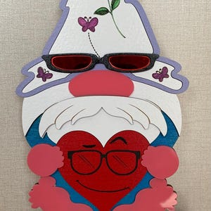Gnome with a heart