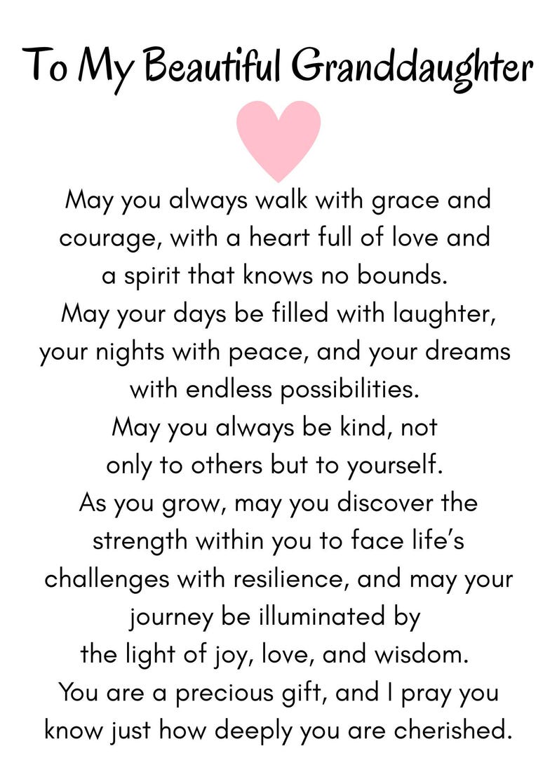 Op de afbeelding: Een witte kaart met de tekst "To My Beautiful Granddaughter" en een roze hart. De kaart bevat een oprechte boodschap over genade, moed, liefde en vreugde, en wenst de ontvanger een leven vol geluk en vriendelijkheid.