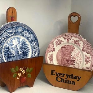Vintage Wooden Plate Racks: Handcrafted Country Kitchen Decor