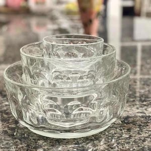 Arcoroc France thumbprint set glazen kommen: vintage salade- en serveerschalen
