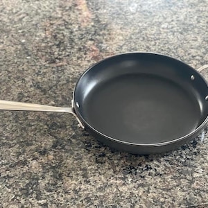 All-Clad 12" Non-Stick Stekpanna: Kockpanna med två handtag - Vintage Cookware
