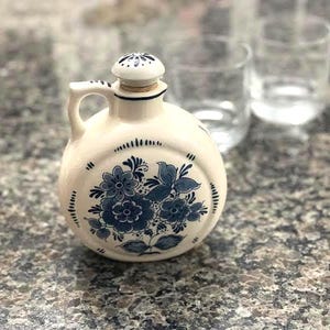 Vintage Blauw Delfts Decanter With Cork Lid, Collectible  Hand Painted Floral Delft Blauw Ceramic Decanter Bottle, Decorative Jug Holland