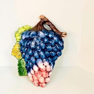 Italian Ceramic Majolica Pottery Grape Wall Plaque Hand Painted Decorative Wall Art Home and Living Tuscany Decor Made in Italy