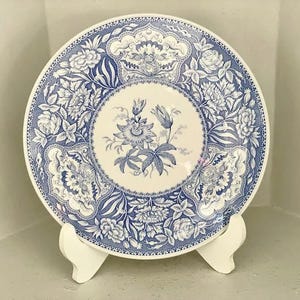 Prato de bolo Spode vintage: porcelana com estampa floral azul, Inglaterra, 11,5&quot;