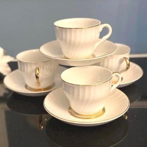 Enoch Wedgwood Teetassen mit Untertassen 4er Set: Golden Swirl Englisch China