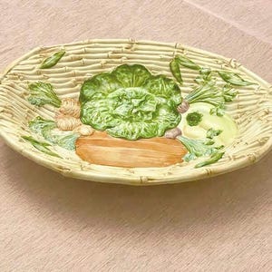 Vintage Hand Painted  Vietri Vegetable Majolica Oval Italian Bowl, Large Italian Ceramic Pottery  Tabletop Serveware Cabbage ware Bowl