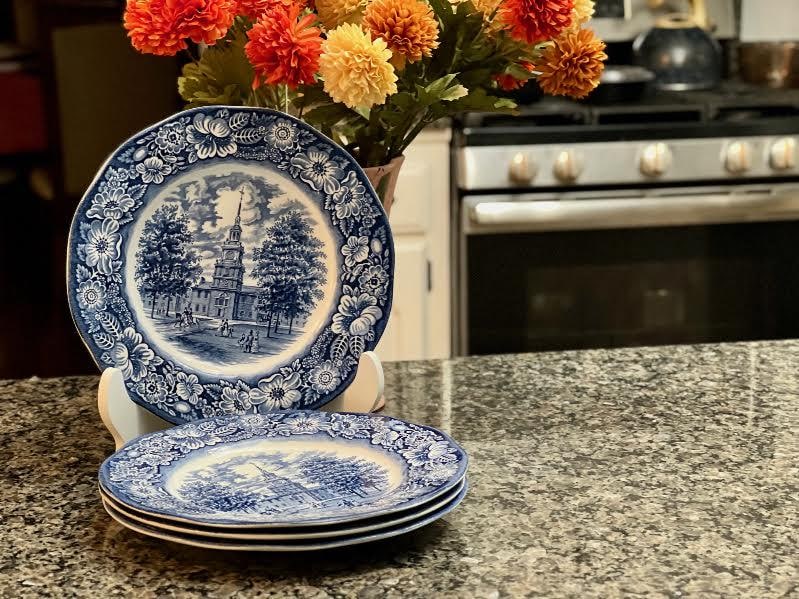 Vintage Dinner Plates Set of 4 - Etsy
