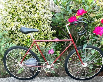 Metal Bicycle Wall Art: Hand-Crafted Cycling Decor