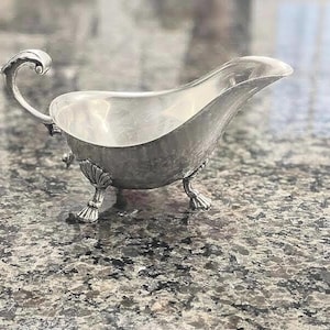 An Elegant  Vintage Footed Gravy/Sauce Boat, With Ornate Handle Sauce Boat Serveware, Holloware