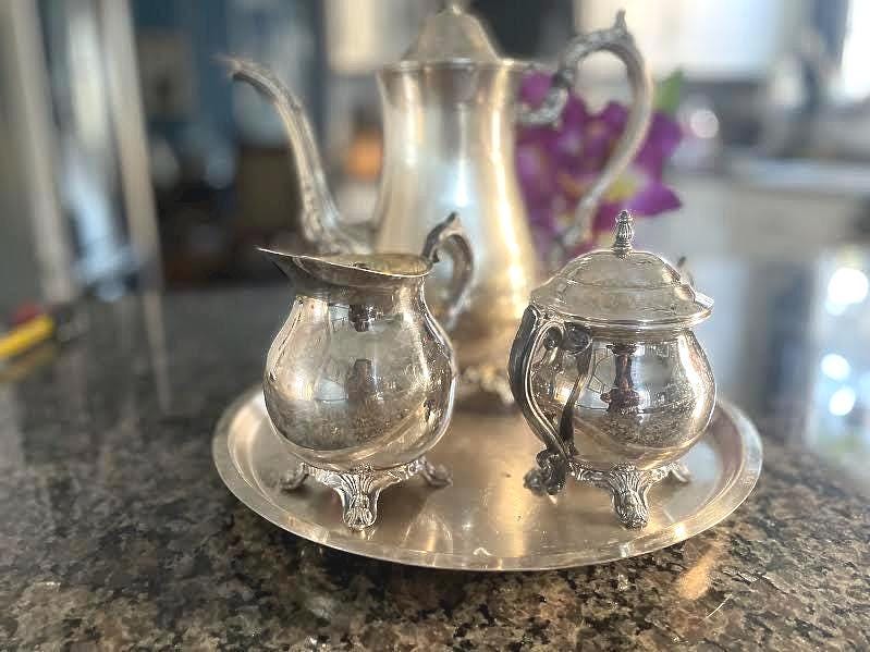 ヴィンテージ シルバー メッキ ティーセット：ティーポット、シュガー